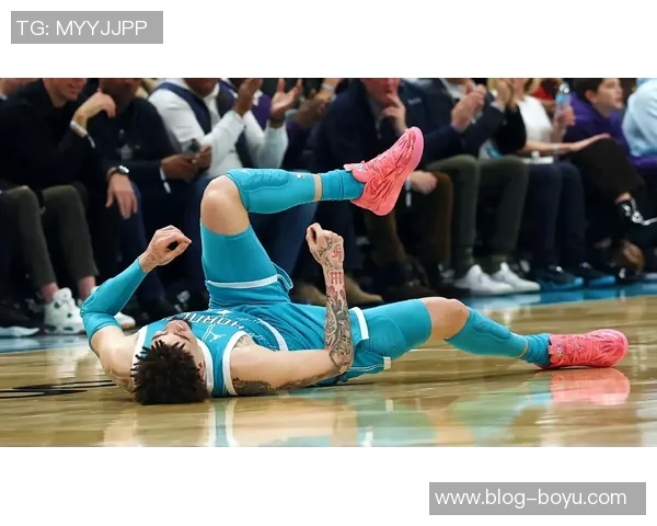 阿里纳斯谈黄蜂未来：鲍尔的票房价值远超球队成绩